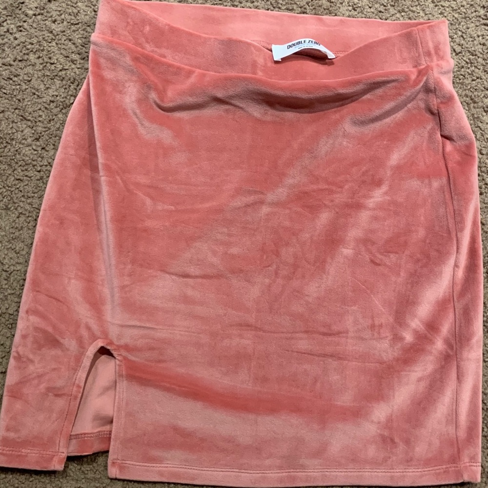 Clothes - Picture 15 of 16